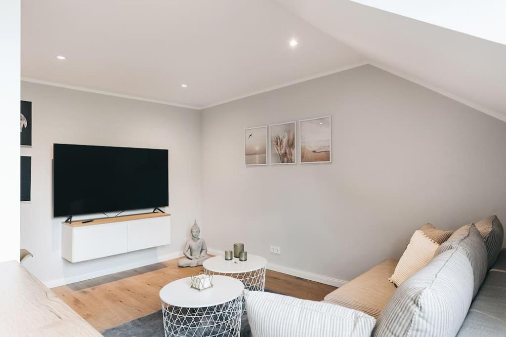 Tip! Toplage In Dresden! Moderne 100 Qm Ferienwohnung Fuer Familien Und Kleine Gruppen Exterior foto